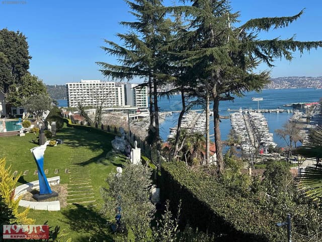 Bosphorus view Apartment Near Lycée Pierre Loti in Tarabya